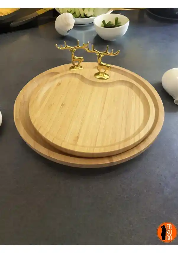 Dekoratif ve Fonksiyonel Servis Tabağının Ev Dekorasyonundaki Önemi ve Kullanım İpuçları