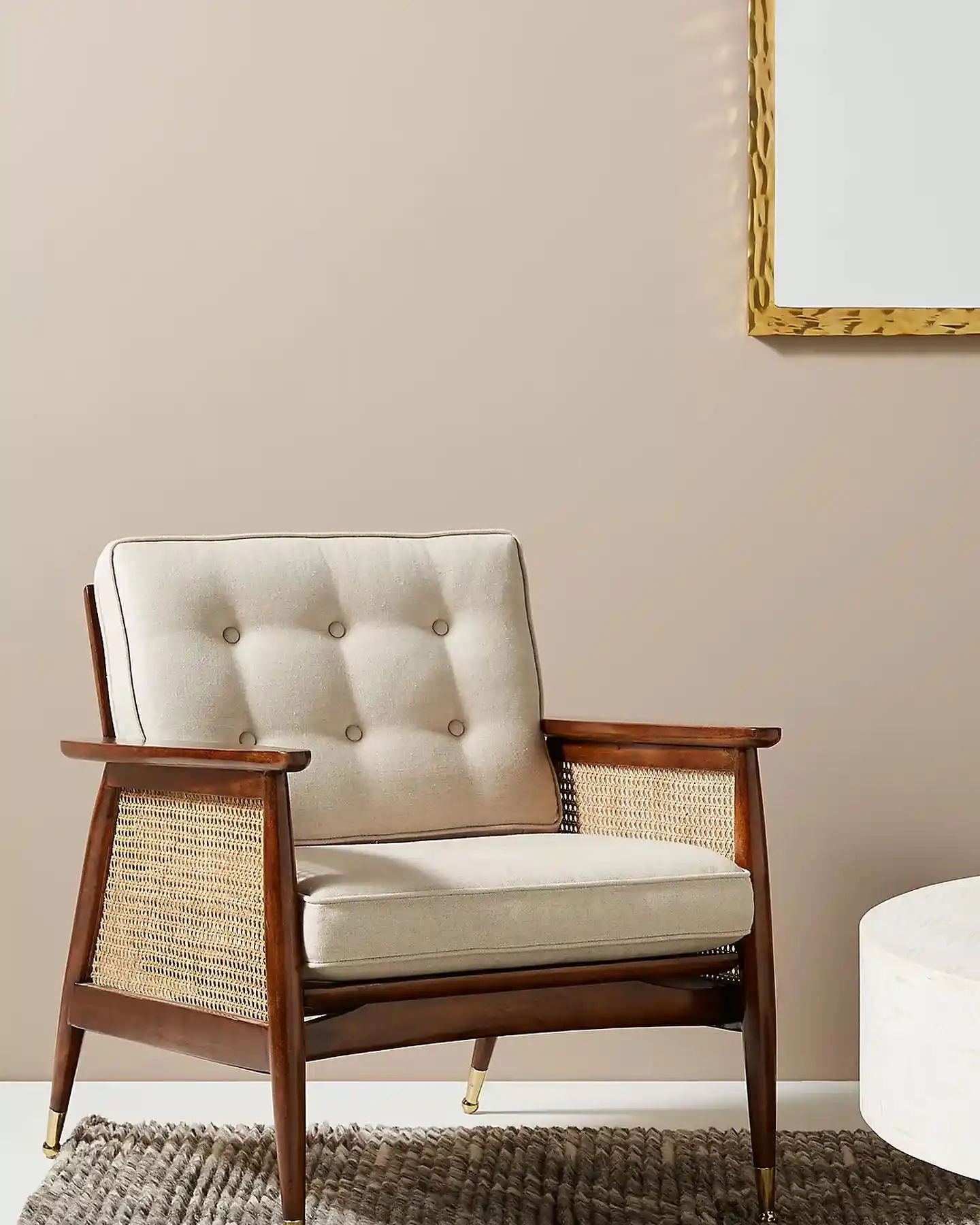 Doğal Malzemelerle Tasarlanmış Hasır Berjerler: Sürdürülebilir ve Estetik Ev Dekorasyonu