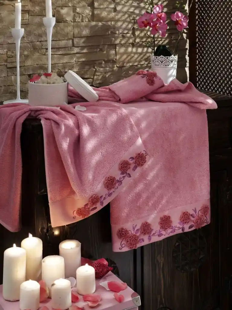 Düğünler İçin Fonksiyonel ve Estetik Havlu Seçimi Rehberi