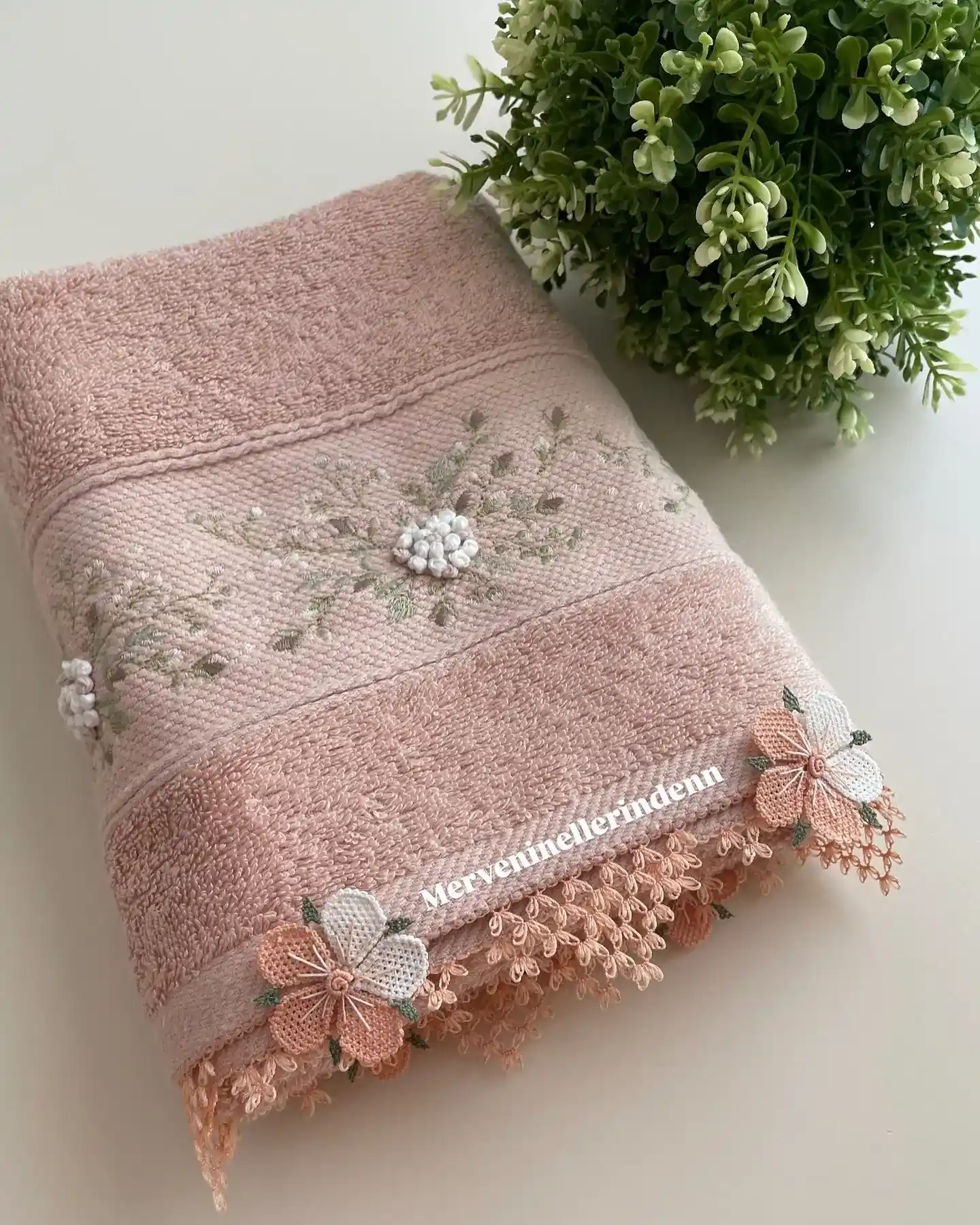 Düğünler İçin Kaliteli Havlu Modelleri: Konfor ve Şıklığın Buluştuğu Nokta