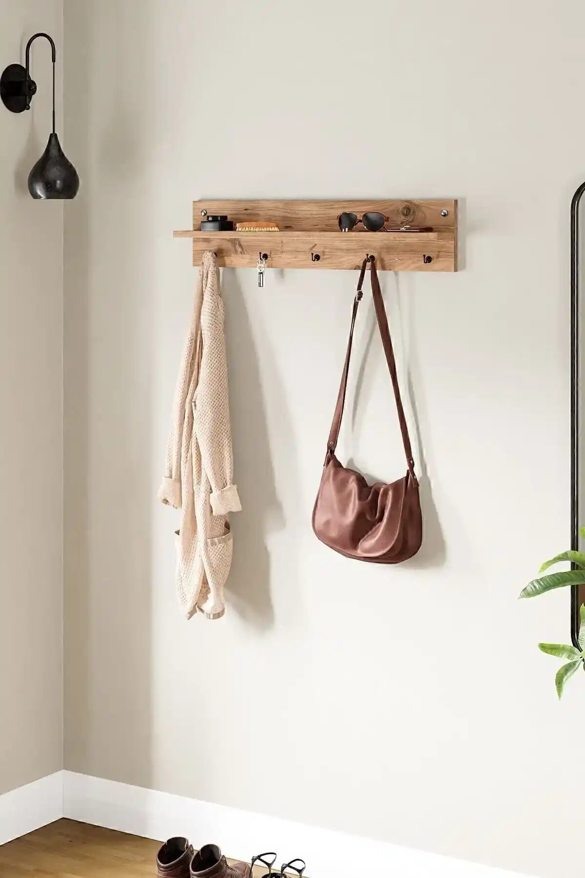 Duvar Askılıkları ve Portmanto Seçenekleri: Ev ve Ofisler İçin İşlevsel ve Estetik Çözümler