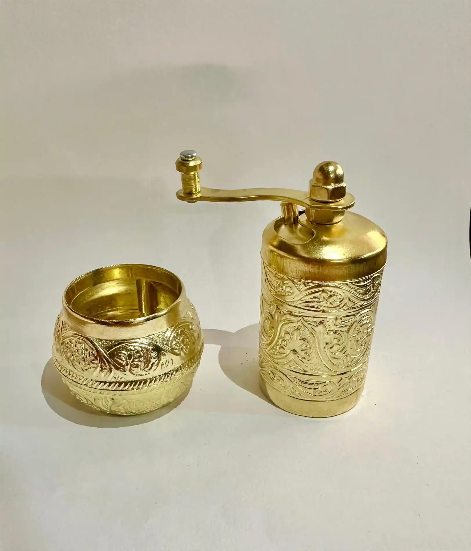 El Değirmenleri ile Rustik ve Vintage Dekorasyonun Şıklığını Yaratın