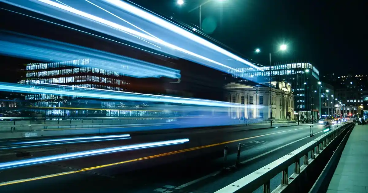 El Yapımı Halıların Estetik ve Zarafet Katmadaki Rolü ve Seçim Kriterleri