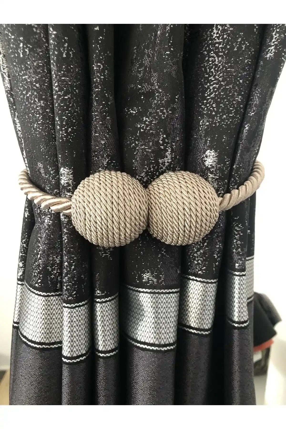 En İyi Perde Toplama Sistemleri: Mıknatıslı ve Halat Sistemleri Hakkında Detaylı Bilgi