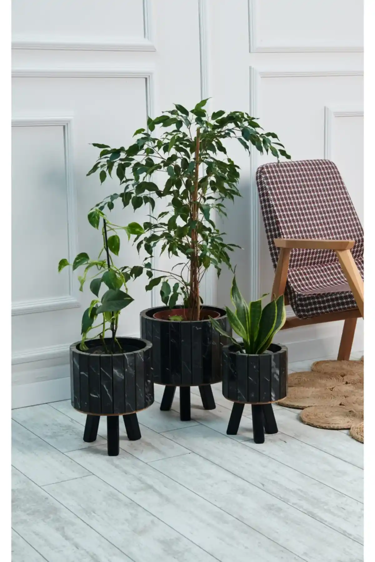 Estetik Desenli Saksı Setleri ile Dekorasyonunuzu Zenginleştirin İç Mekan ve Dış Mekan Kullanımı