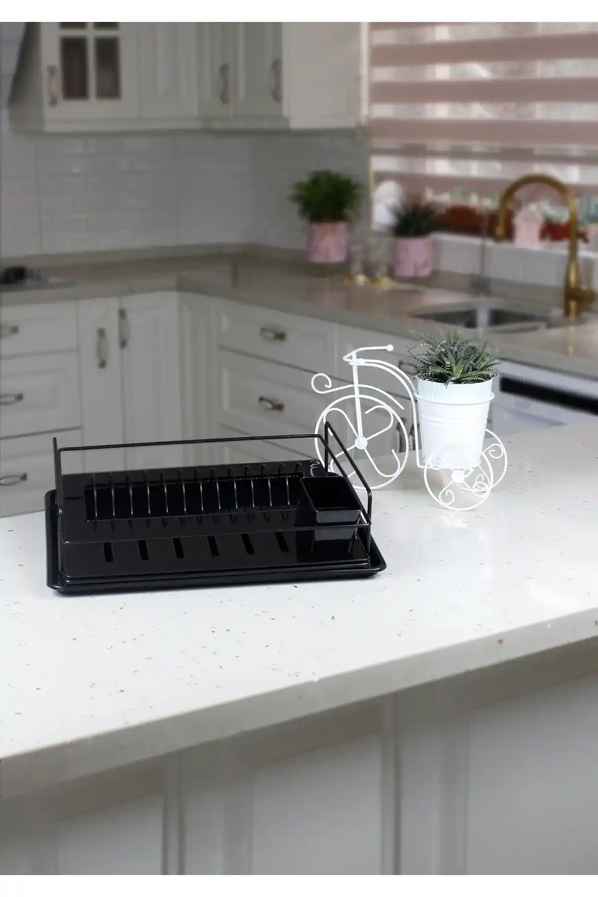 Estetik Tasarımlı Bulaşıklık Sepetleri ile Mutfakta Şıklık ve Fonksiyonellik