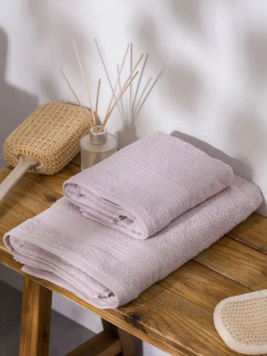 Estetik ve Fonksiyonellik Sunan Pamuklu Banyo Havlu Setleri Ürün İncelemesi