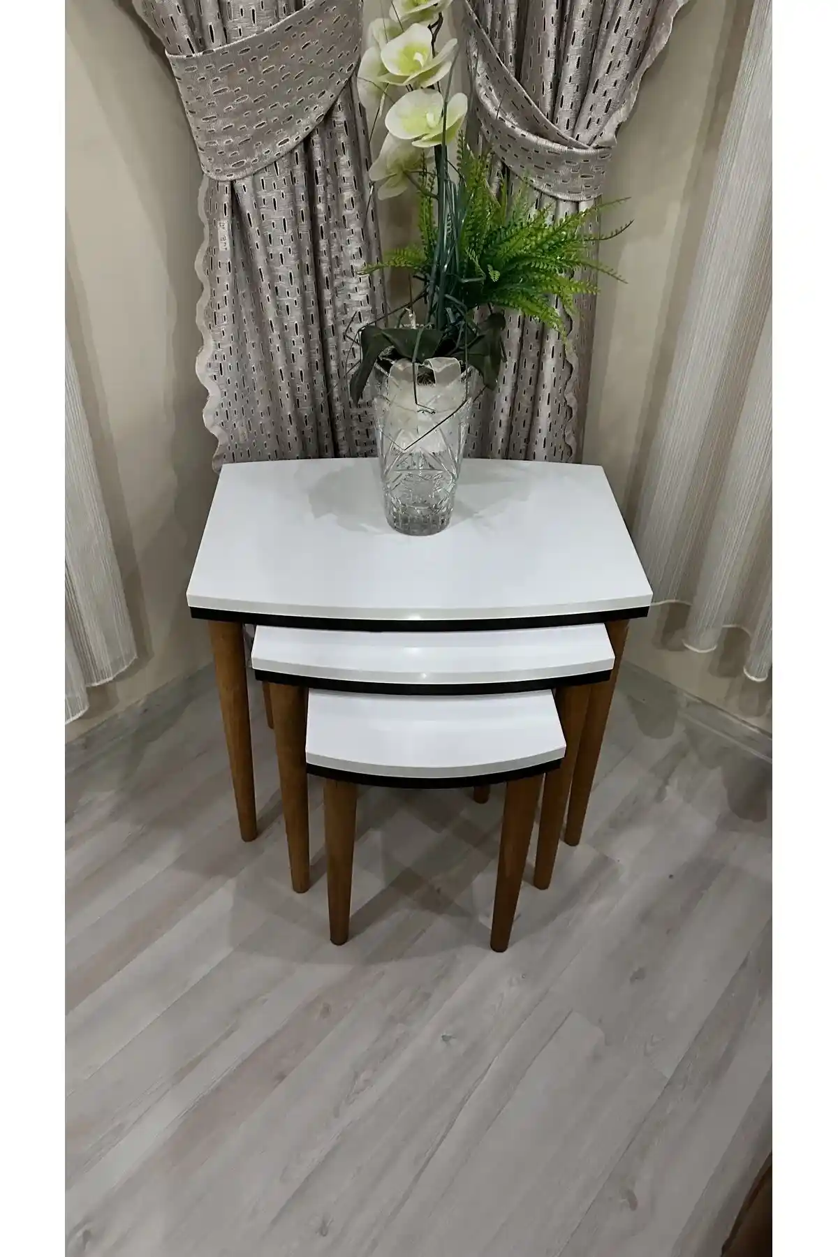 Ev Dekorasyonunda 3'lü Sehpa Seçimi ve Kullanımı İpuçları