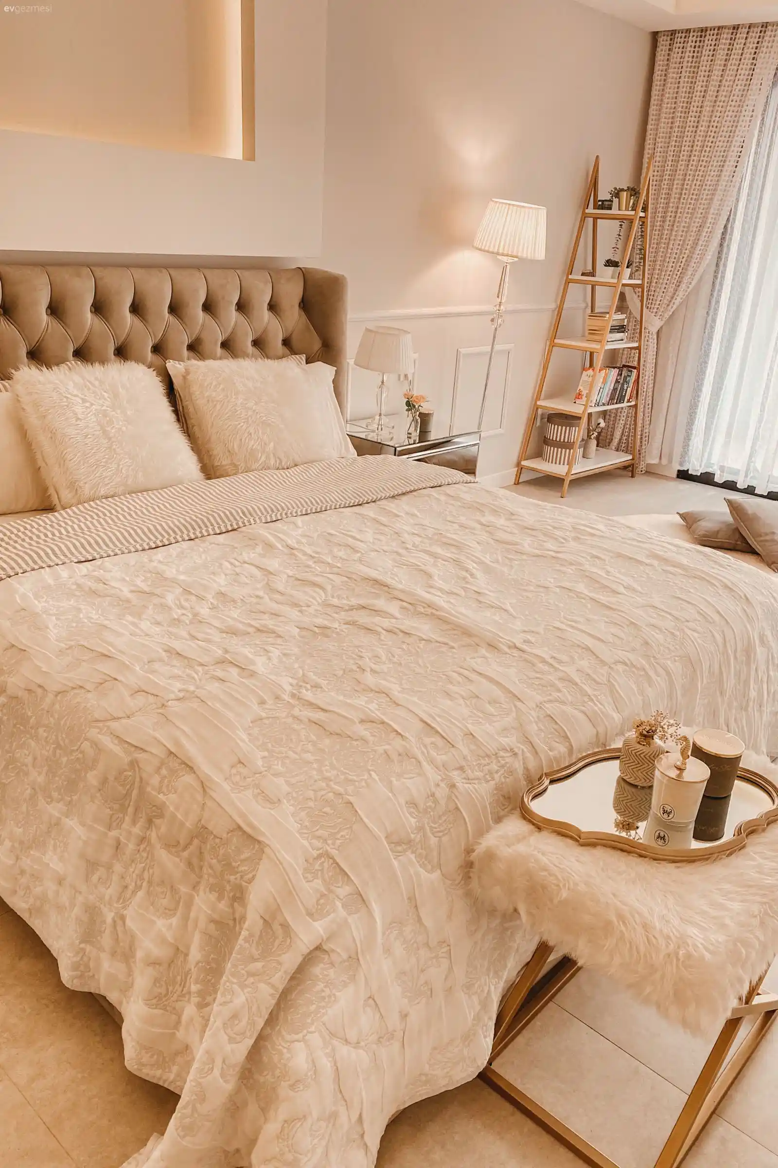 Ev Dekorasyonunda Kaliteli Nevresim Kumaşlarının Seçimi ve Bakım Rehberi