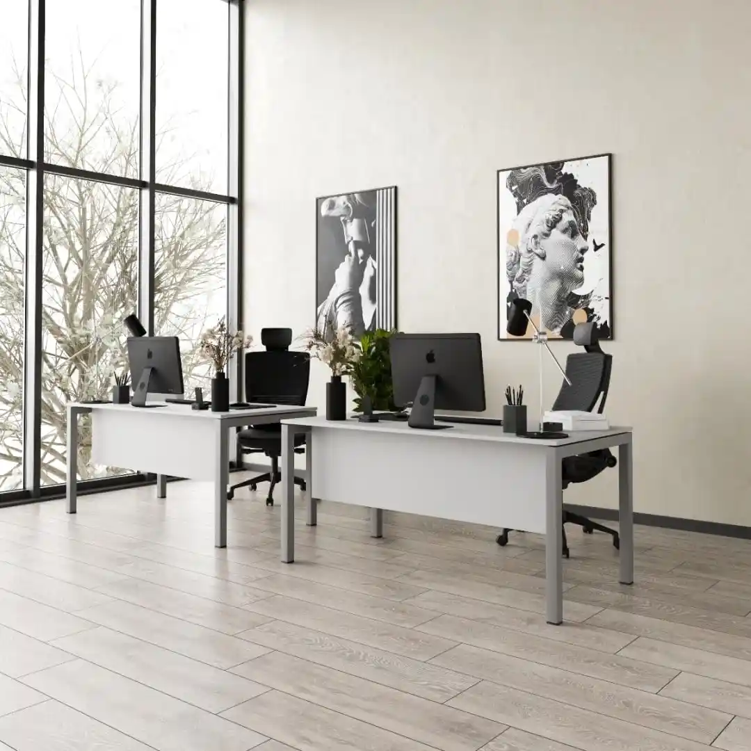 Ev Ofisiniz İçin Doğru Çalışma Masası Seçimi ve Ergonomik Özellikler