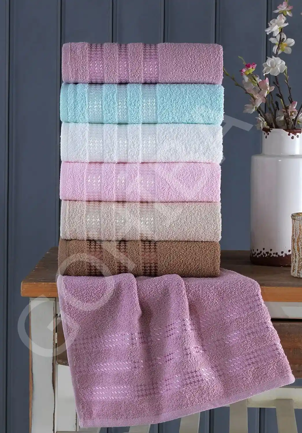 Ev Tekstili Ürünleri: Havlu Setleri Seçerken Dikkat Edilmesi Gerekenler ve Trendler