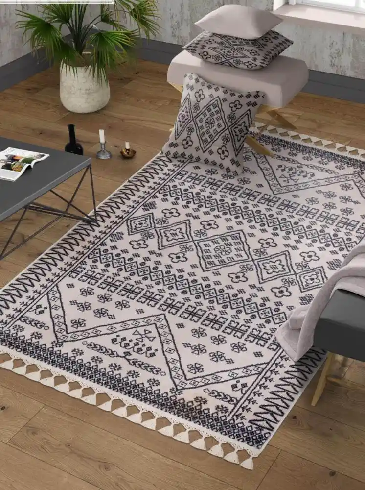 Ev Tekstili ve Kaymaz Bezler: Güvenlik ve Estetik İçin Doğru Seçenekler