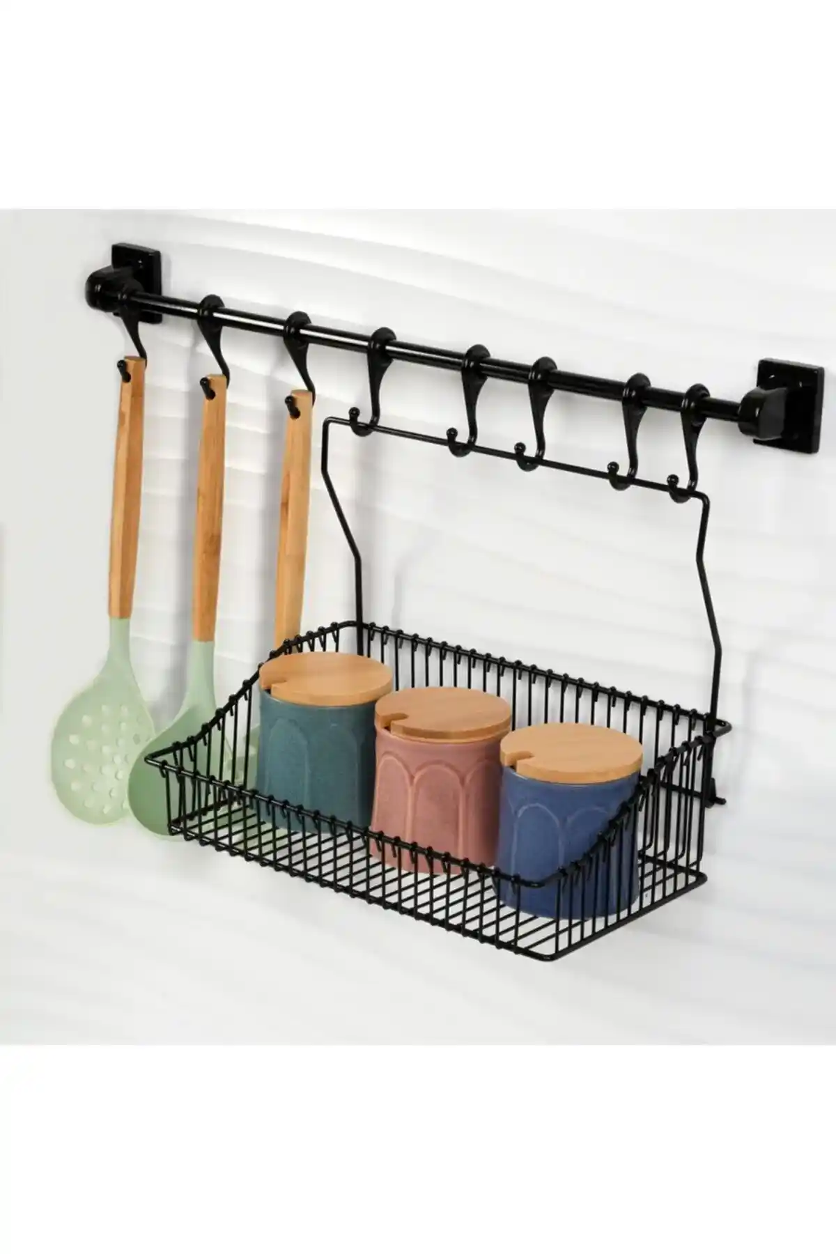 Ferforje Askı Rayları: Dayanıklı ve Estetik Çözümlerle Dekorasyonunuzu Geliştirin