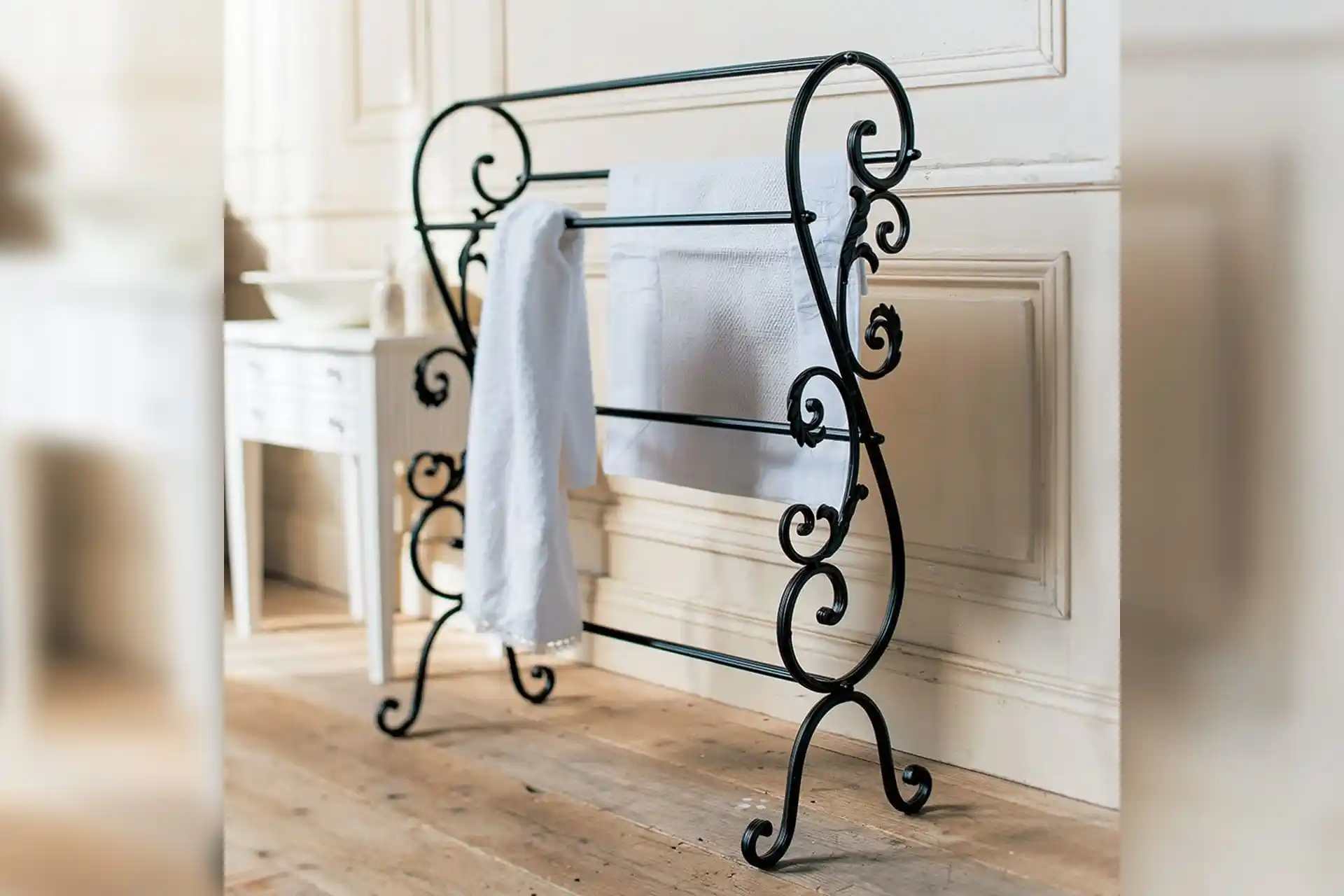 Ferforje Havluluk Seçenekleri: Estetik ve Dayanıklılığı Bir Arada Sunan Modeller