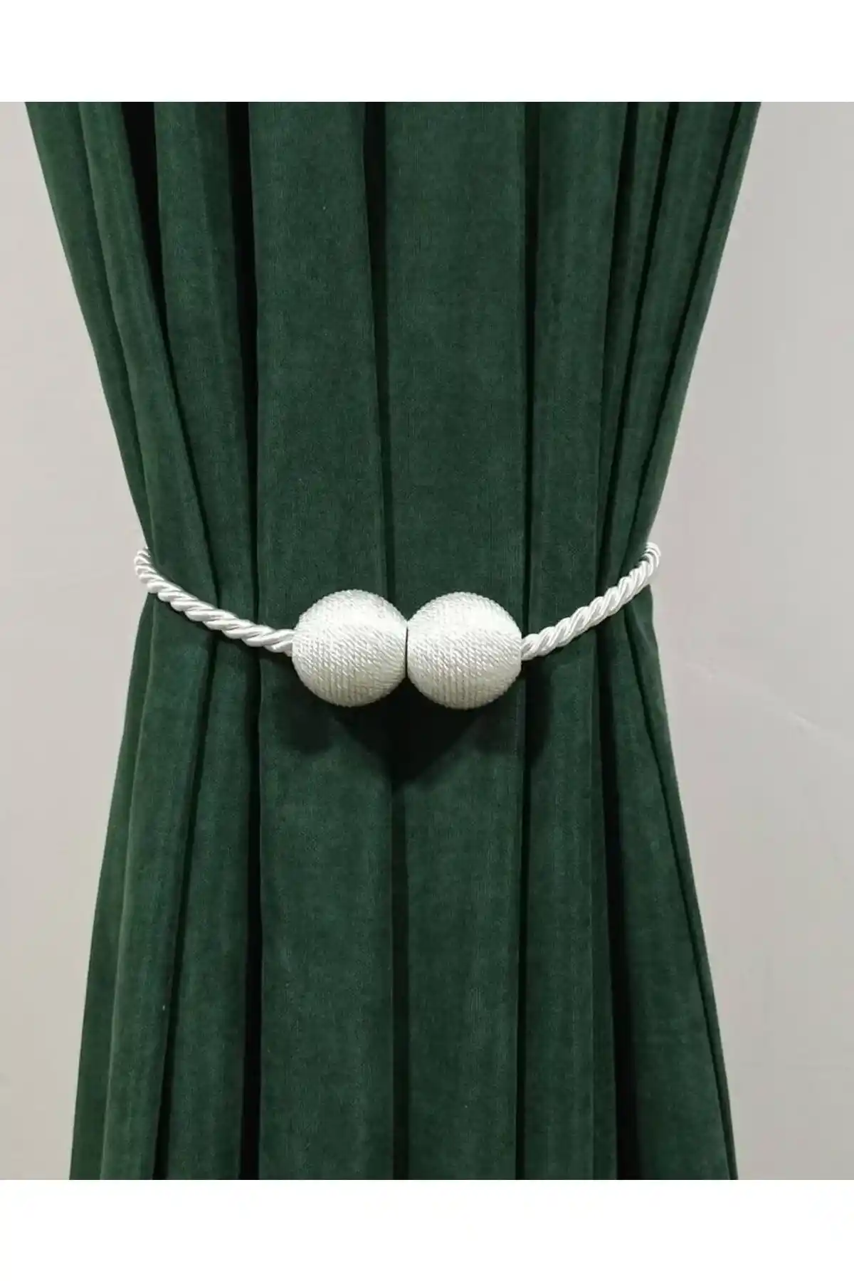 Fon Perde Aksesuarları ve Dekorasyonda Kullanım Rehberi: Seçim ve Uygulama İpuçları