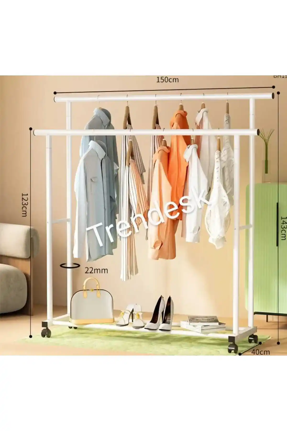 Fonksiyonel Beyaz Elbise Askısı ile Ev Dekorasyonunda Pratik ve Şık Çözümler