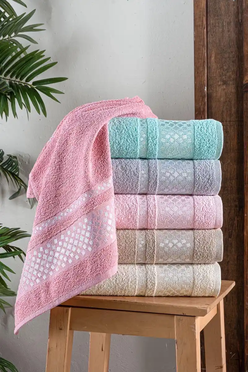 Geleneksel Havlu ve Ev Tekstili Ürünleri: Doğallık ve Sıcaklık Katmanın Yolu