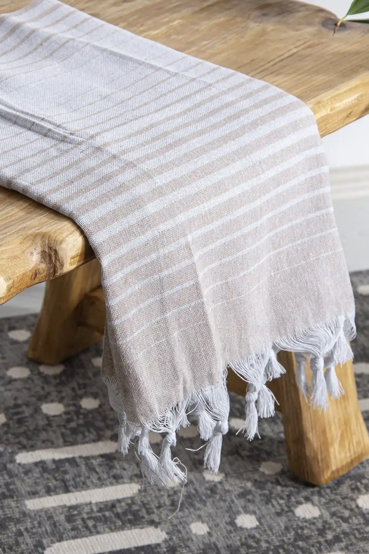 Hafif 100x170 Pamuklu Pestemal: Estetik ve Fonksiyonelliğin Modern Buluşması