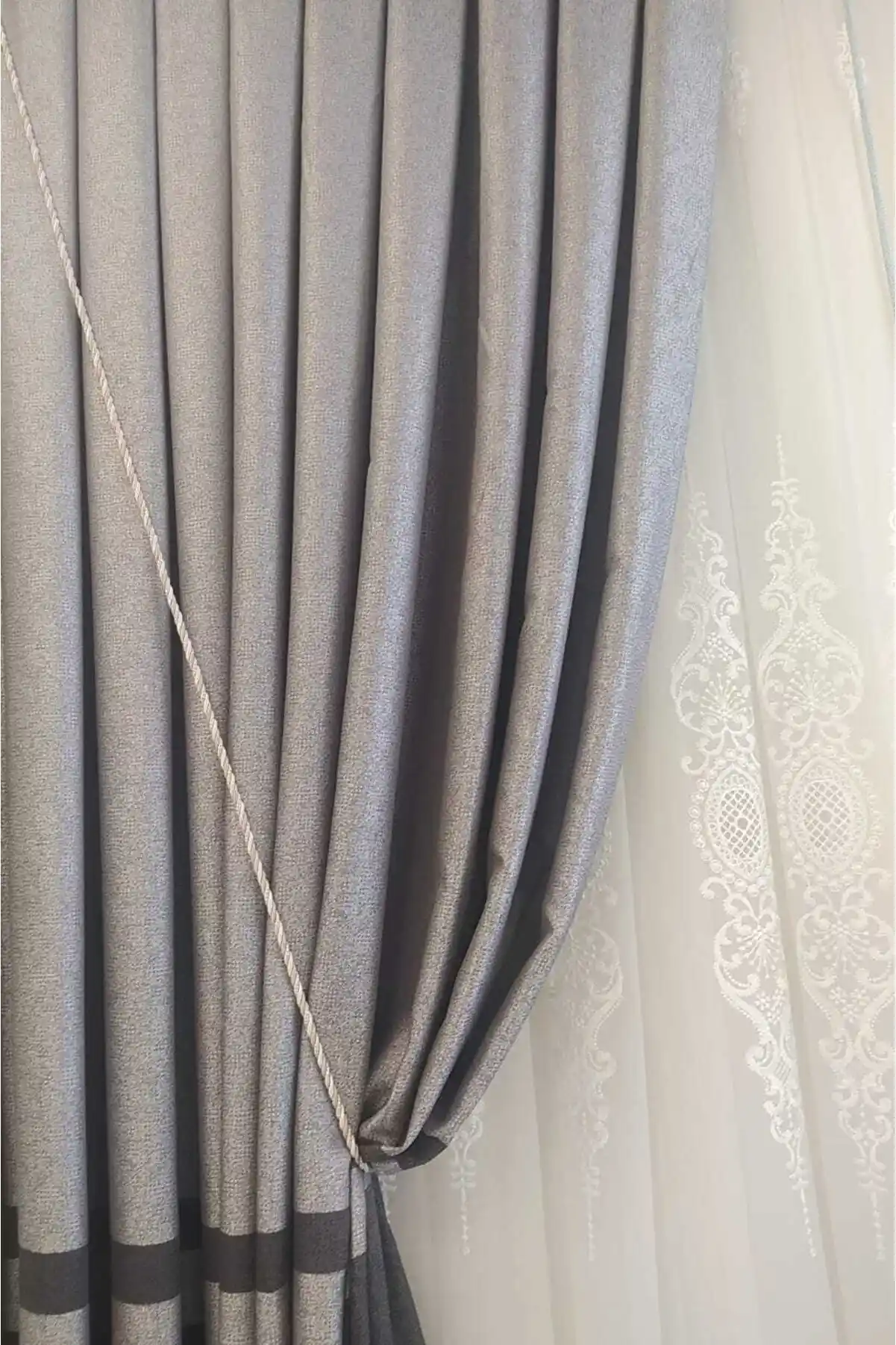 Halat Perde Toplama Çözümleri: Modern Tasarımlar ve Kullanım Avantajları