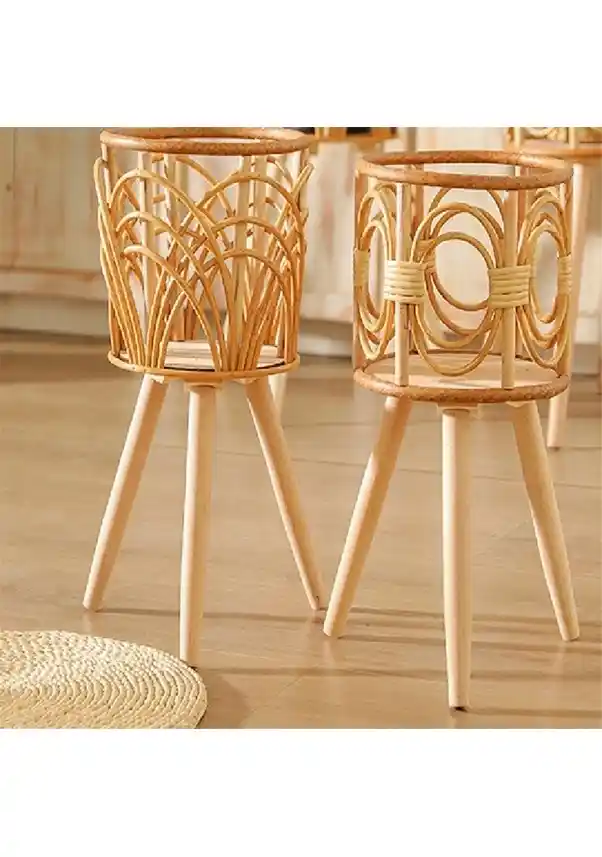 Hasır Saksı Sepetleri ve Bitki Tutucular ile Doğal ve Şık Dekorasyon Çözümleri