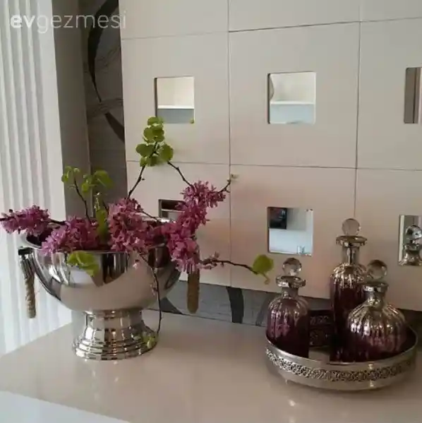 İç Mekan Yenilemede Dekoratif Objelerin Rolü ve Seçim Kriterleri