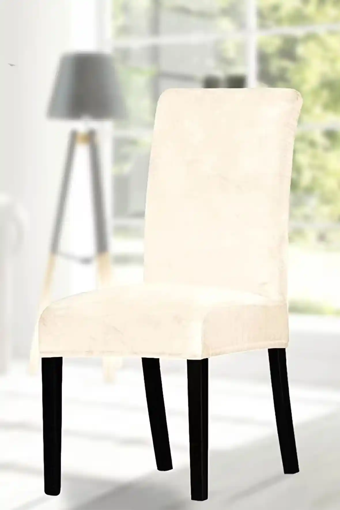 İpek Kadife Sandalye Kılıflarının Ev Dekorasyonundaki Rolü ve Avantajları