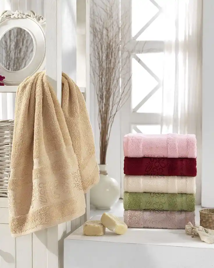 İpeksi Havlu Setleri ile Banyonuzda Şıklık ve Konforu Yakalayın