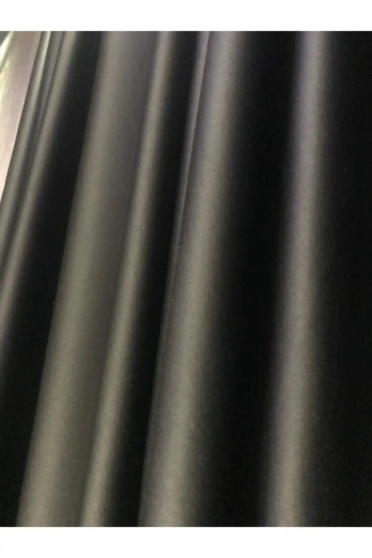 Işık Engelleyen Blackout Perdeler: Konfor ve Fonksiyonellik Arasında Dengeli Çözümler