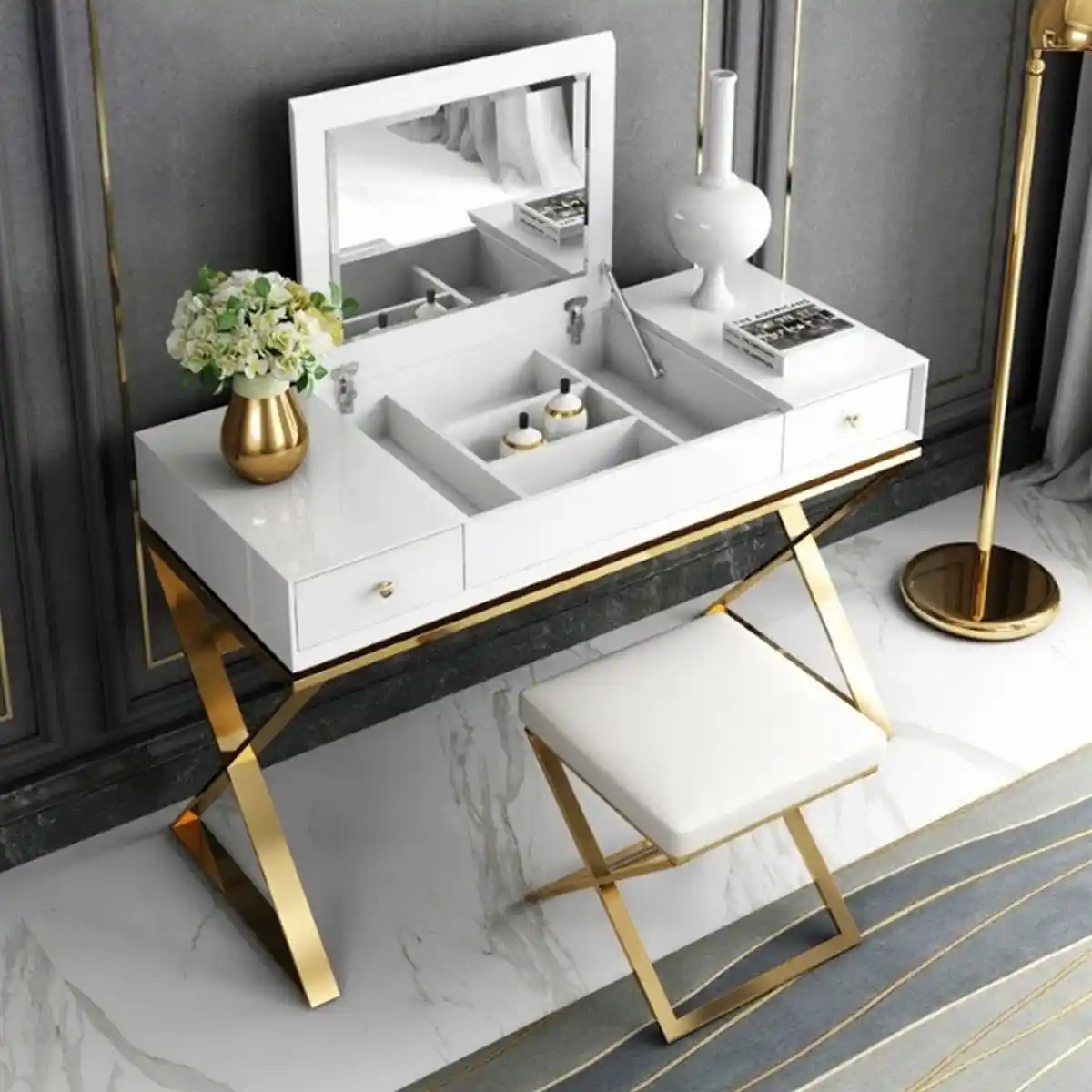 Işıltılı ve Fonksiyonel Makyaj Masaları: Estetik ve Kullanışlılık Bir Arada