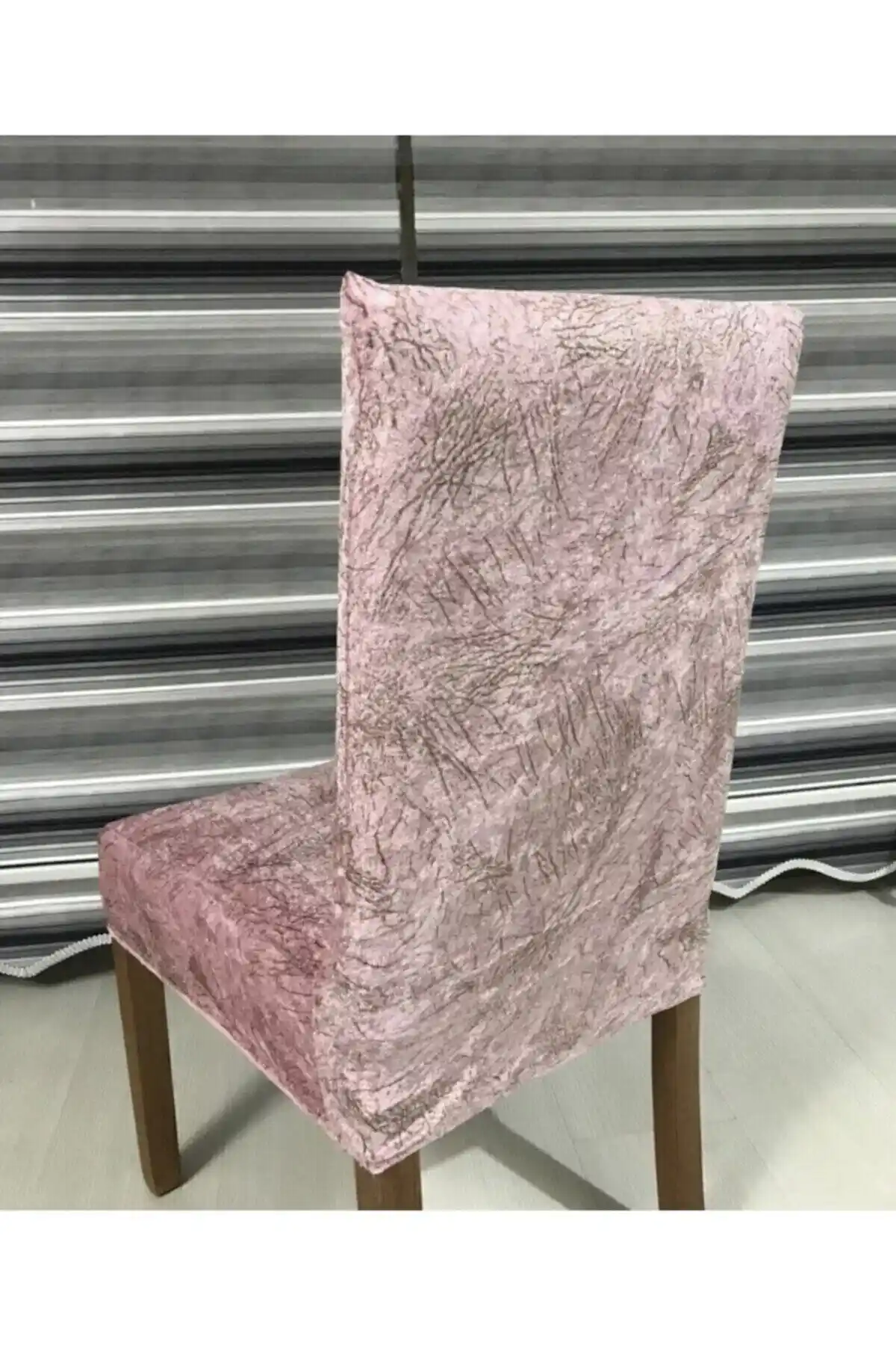 Kadife İpek Likralı Sandalye Kılıfları: Estetik ve Pratik Kullanım İçin Uygun Seçenekler