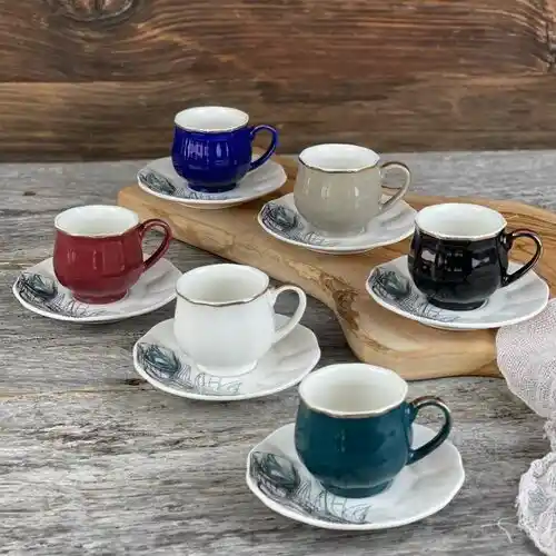 Kahve Fincanları ile Ev Dekorasyonunu Zenginleştirme Rehberi