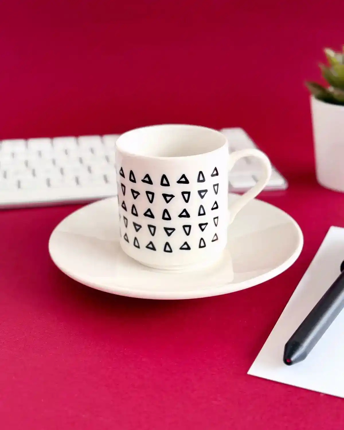 Kahve Fincanlarında Estetik ve Güncel Trendler: Tasarımın Önemi ve Seçenekler