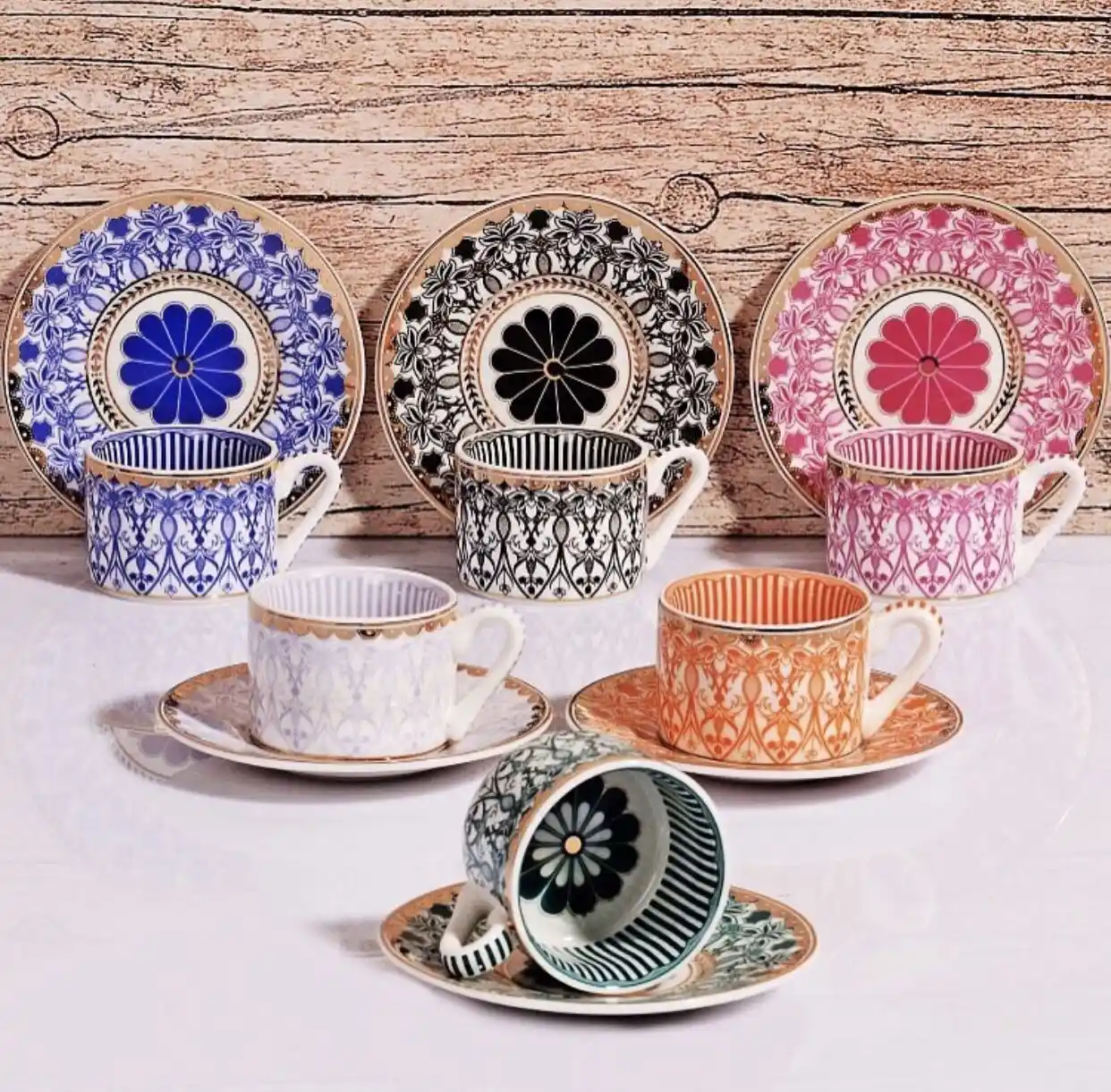 Kahve Fincanlarının Dekorasyonda Kullanım İpuçları ve Yaratıcı Fikirler