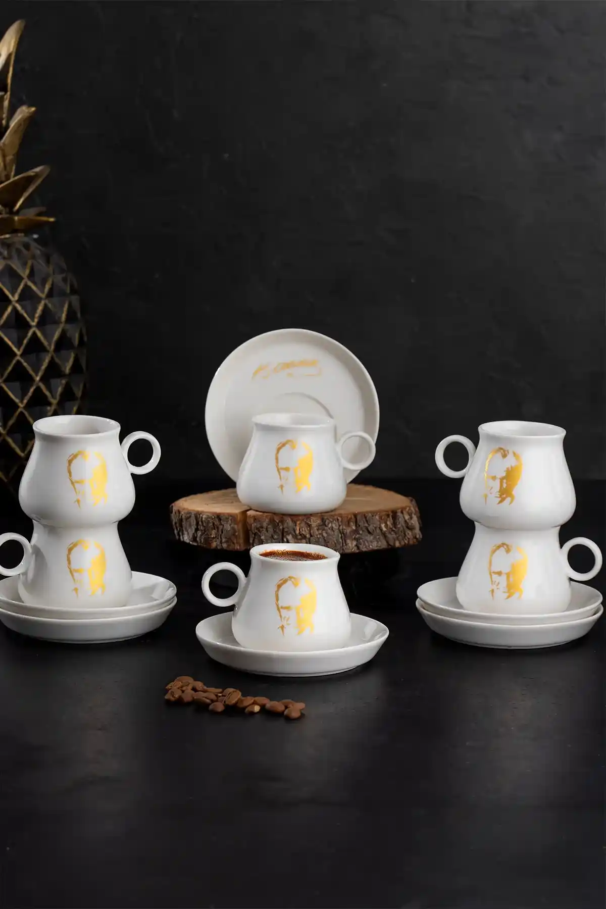 Kahve Keyfini Zenginleştiren 6 Kişilik Fincan Setleri ve Modern Tasarım Seçenekleri