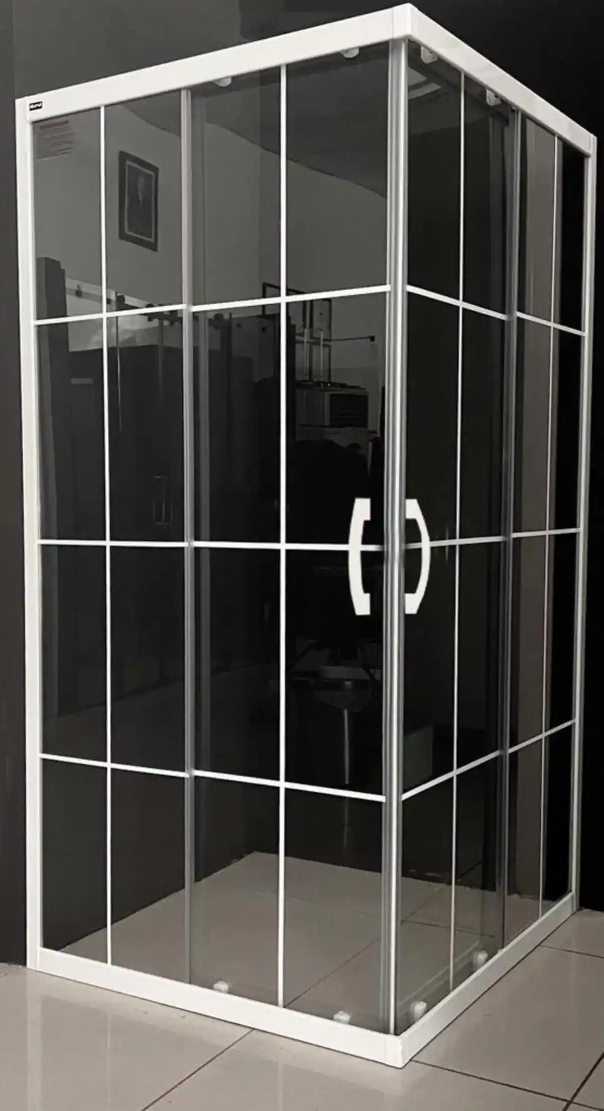 Kare Model Duşakabinler: Modern Banyo Tasarımında İşlevsellik ve Estetik Yaklaşımlar