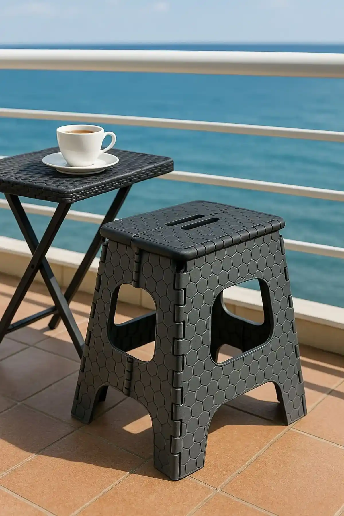 Katlanır Tabureler: Hafif ve Çok Yönlü Taşınabilir Oturma Çözümleri