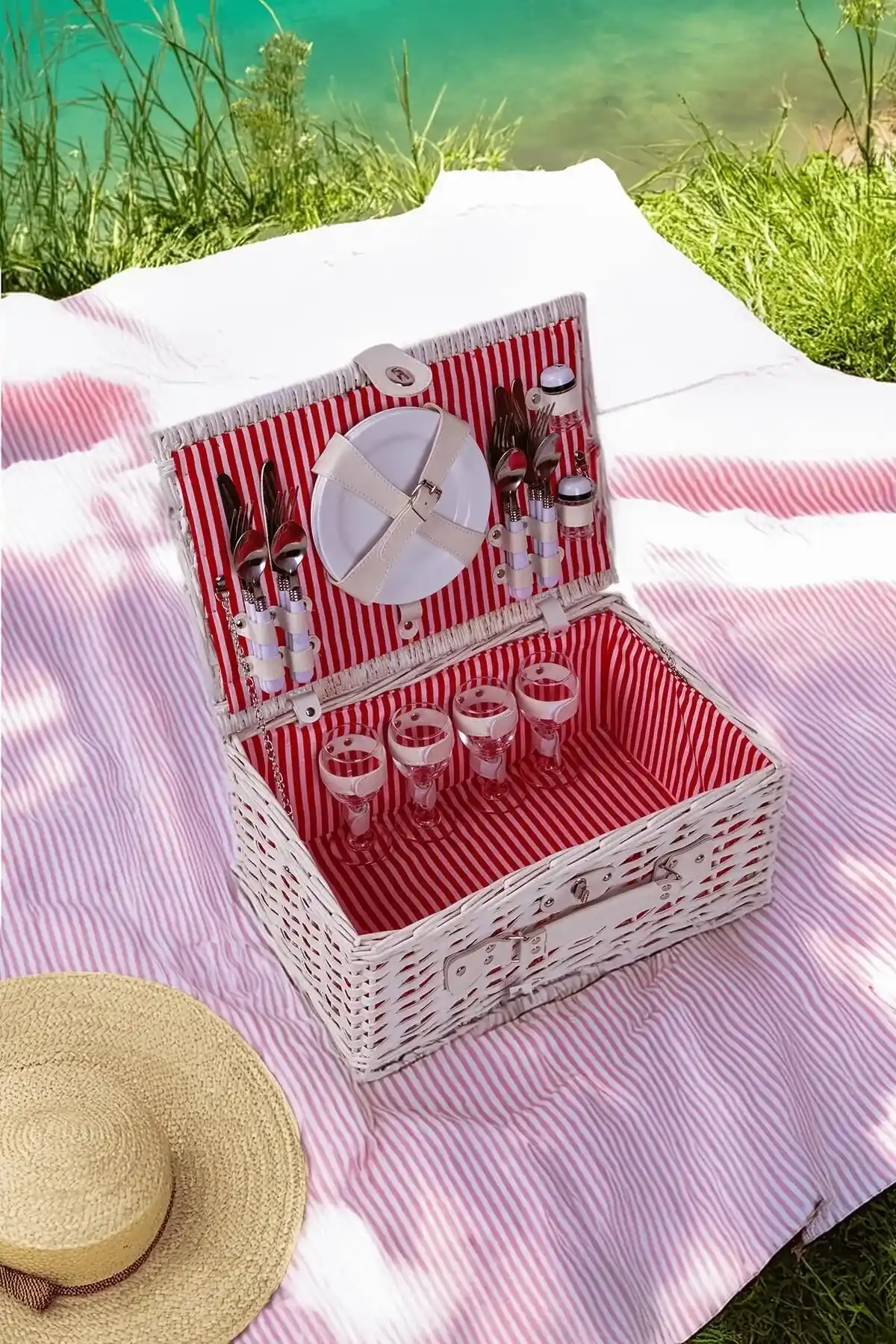 Kırmızı Dayanıklı Estetik Piknik Sepetleri: Malzeme, Tasarım ve Kullanım İpuçları