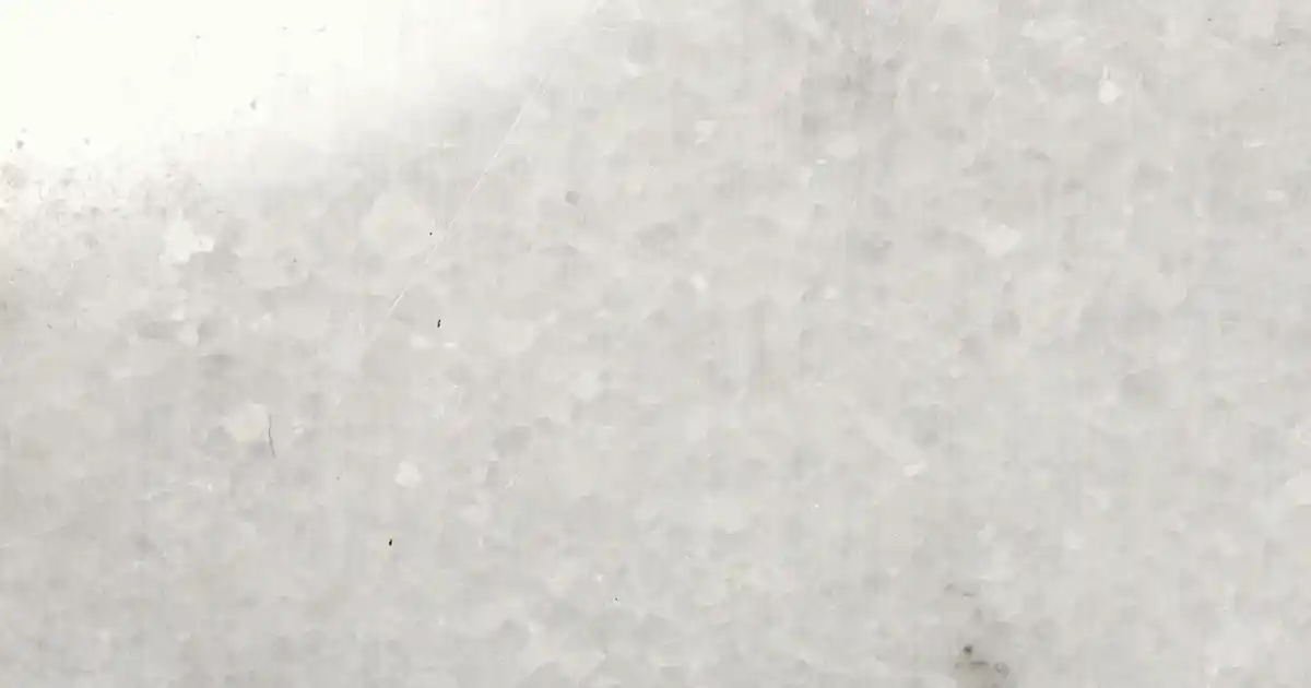 Kitaplık Seçiminde Kullanıcı Deneyimleri ve Yorumlar: Tasarım, Malzeme ve Memnuniyet Analizi