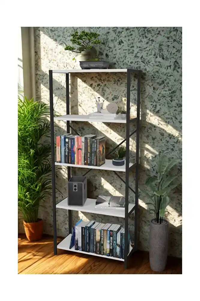 Kitaplık Seçiminde Kullanıcı Yorumları ve Güncel Trendler Analizi