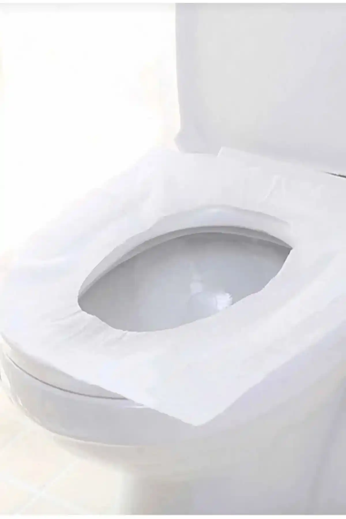 Klozet Kapak Temizliği ve Koruyucu Örtülerin Önemi: Hijyen ve Estetik İçin Doğru Seçimler