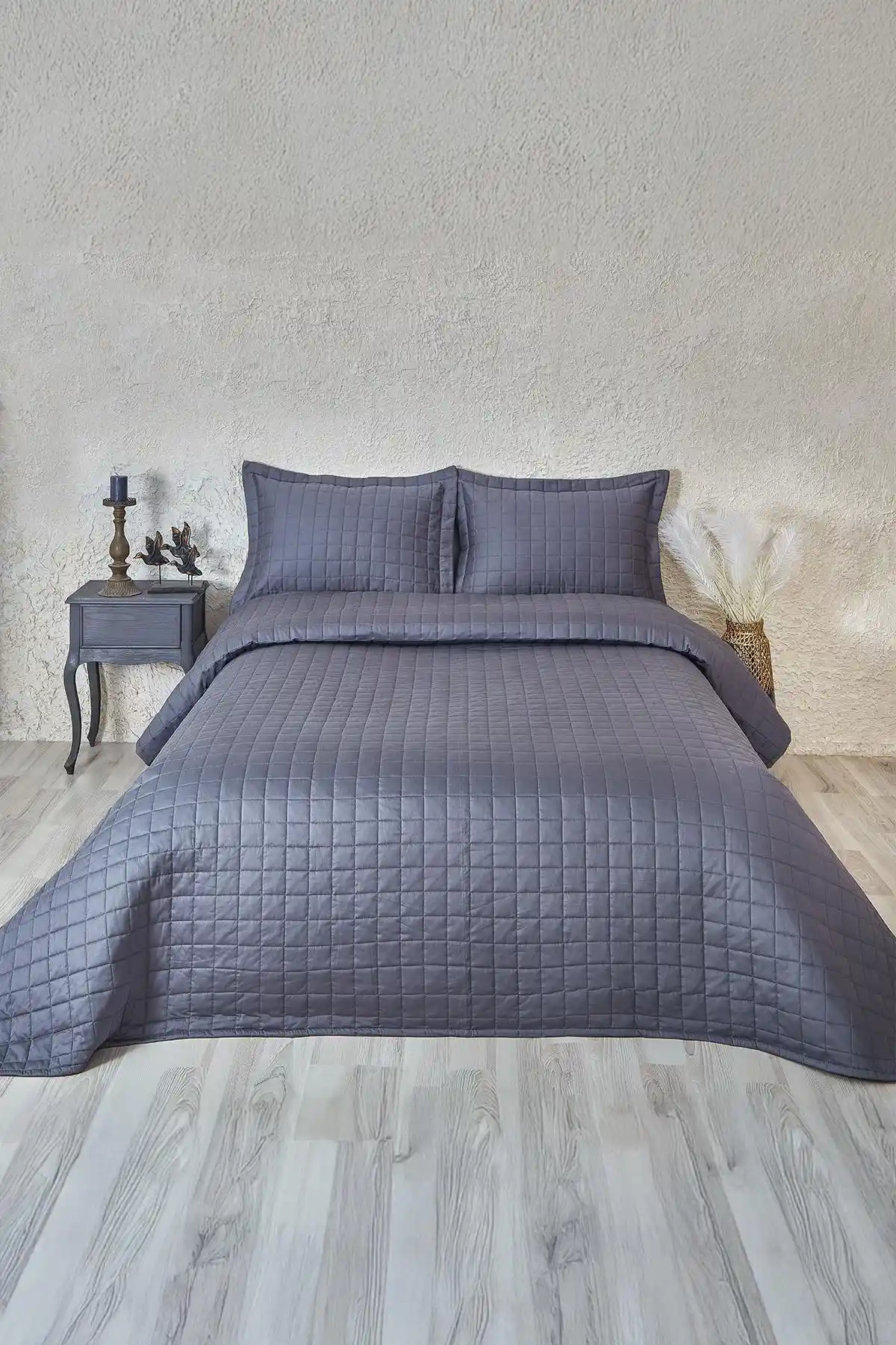 Konforlu ve Estetik Çift Kişilik Yatak Örtüsü Seçiminde Dikkat Edilmesi Gerekenler