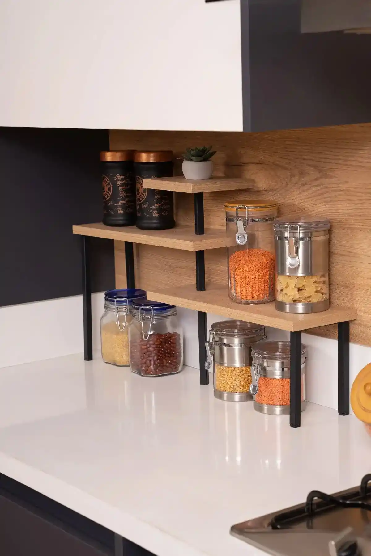 Köşe Rafları ile Mutfakta Fonksiyonellik ve Estetiğin En Uygun Çözümü