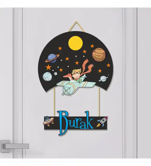 Küçük Prens Temalı Ahşap Bebek Odası Aksesuarları ile Doğal ve Güvenli Dekorasyon