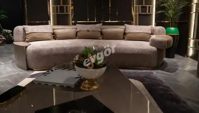 Lüks Mobilya Kanepe Seçiminde Dikkat Edilmesi Gerekenler ve Modern Trendler