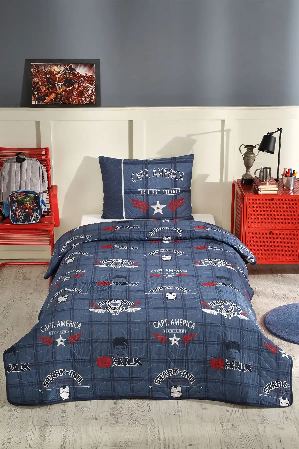 Marvel Avengers Temalı Yatak Örtüleri Çocuklar ve Gençler İçin Eğlenceli ve Fonksiyonel Dekorasyon Seçeneği