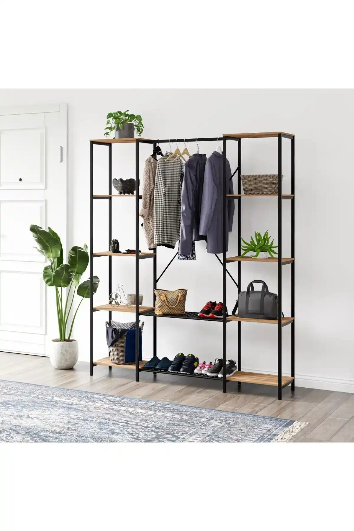 Metal Ayaklı Portmanto Seçenekleri: Uzun Ömürlü ve Dayanıklı Mobilya Çözümleri