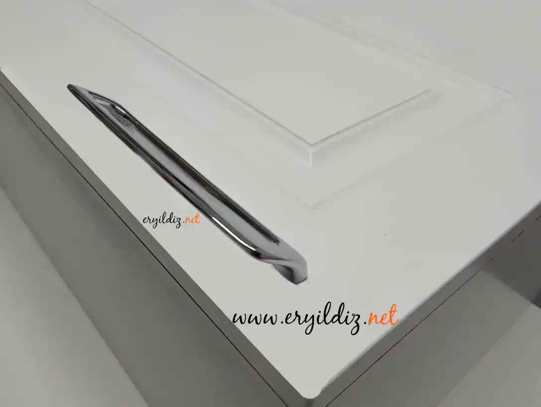 Mobilya Kulp Görünüm Karşılaştırması: Tasarım ve İşlevsellik Analizi