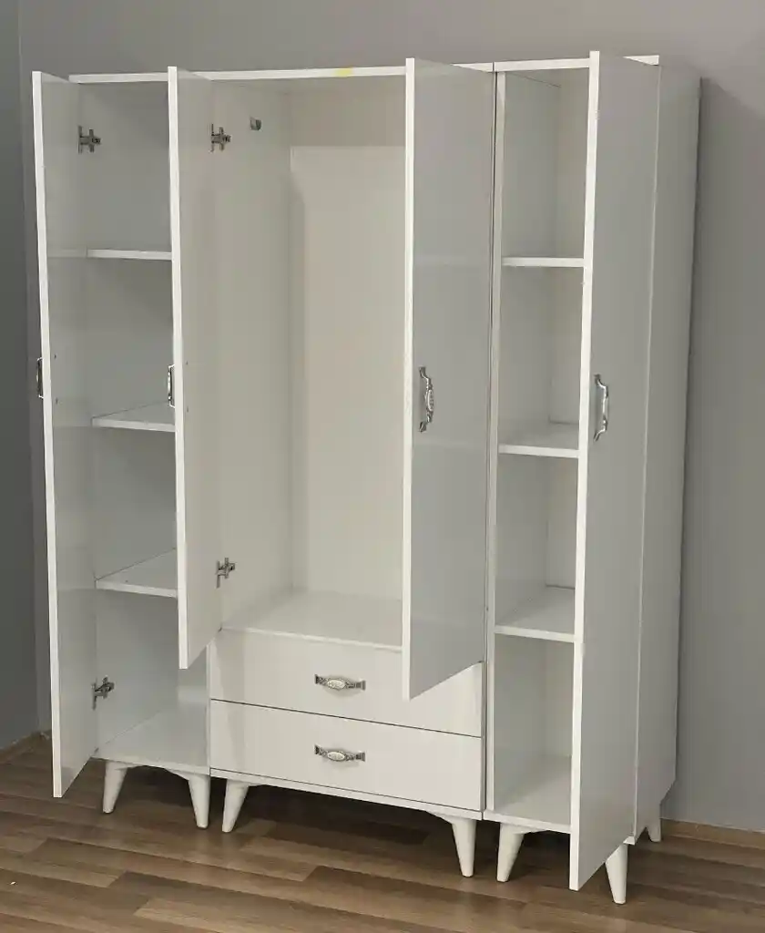 Modern 4 Kapaklı Dolaplar: Fonksiyonellik ve Estetiği Bir Arada Sunan Çözümler