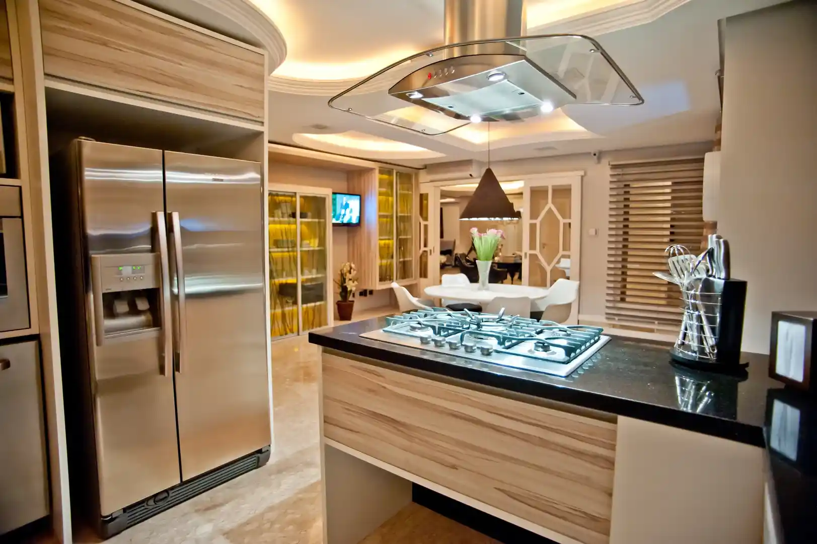 Modern Ankastre Kabinli Mutfaklar: Estetik ve Fonksiyonelliğin Birleştiği Tasarım Çözümleri