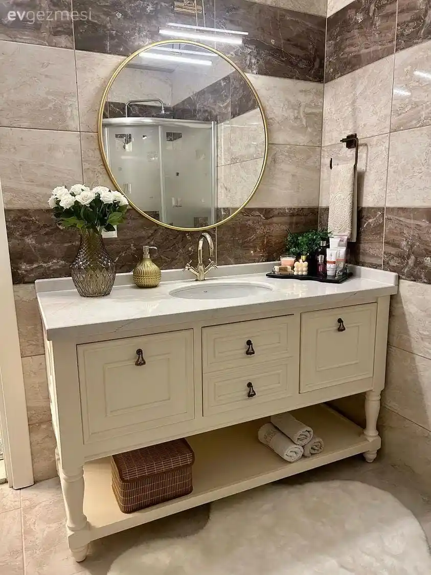 Modern Banyo Aksesuarları Yenileme Rehberi: Trendler ve Dikkat Edilmesi Gerekenler